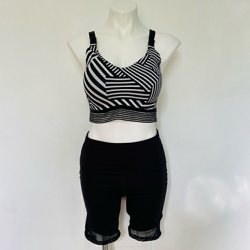 Victorias Secret Lightweight Sports Bra Adjustable Straps